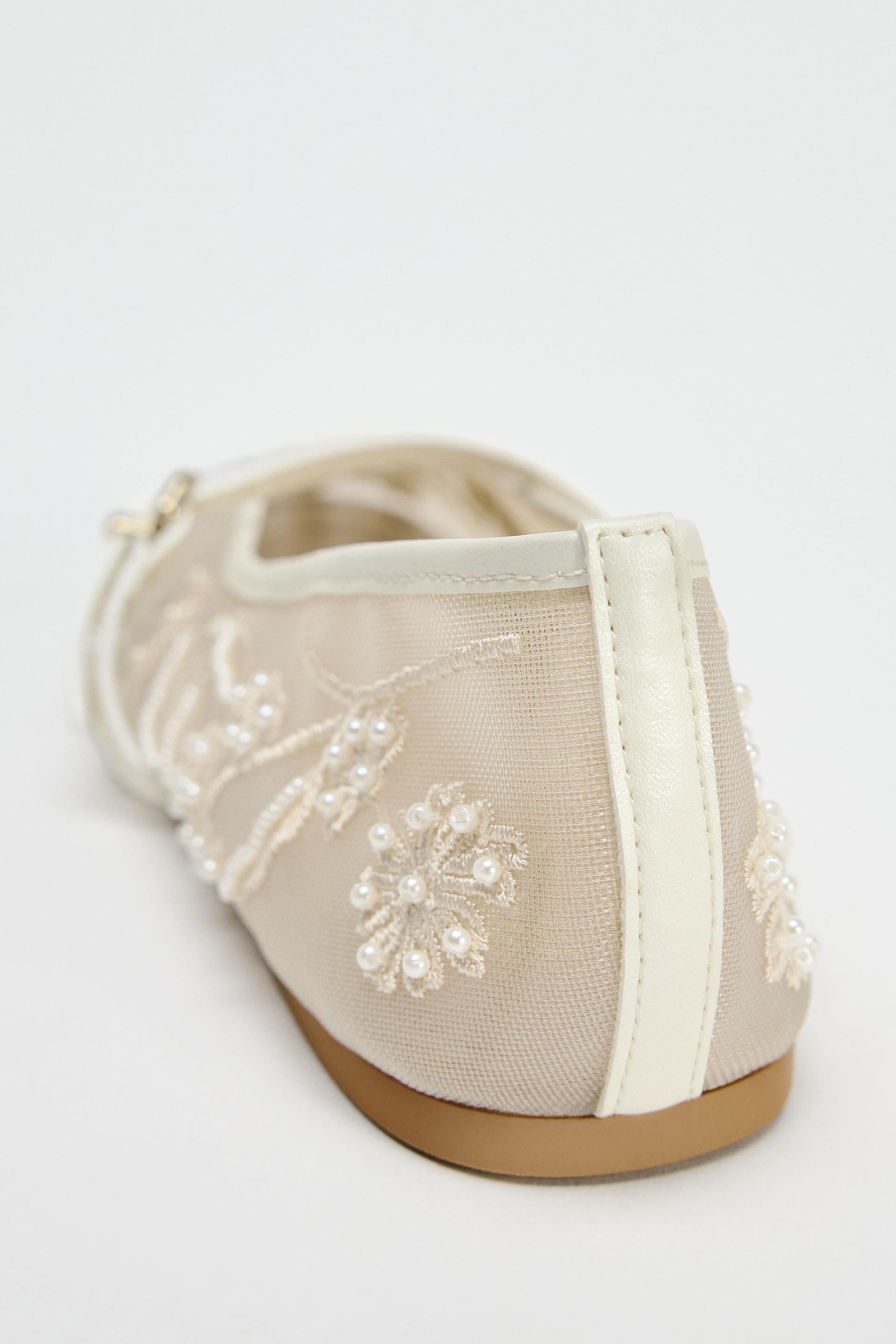 EMBROIDERED MESH BALLERINAS