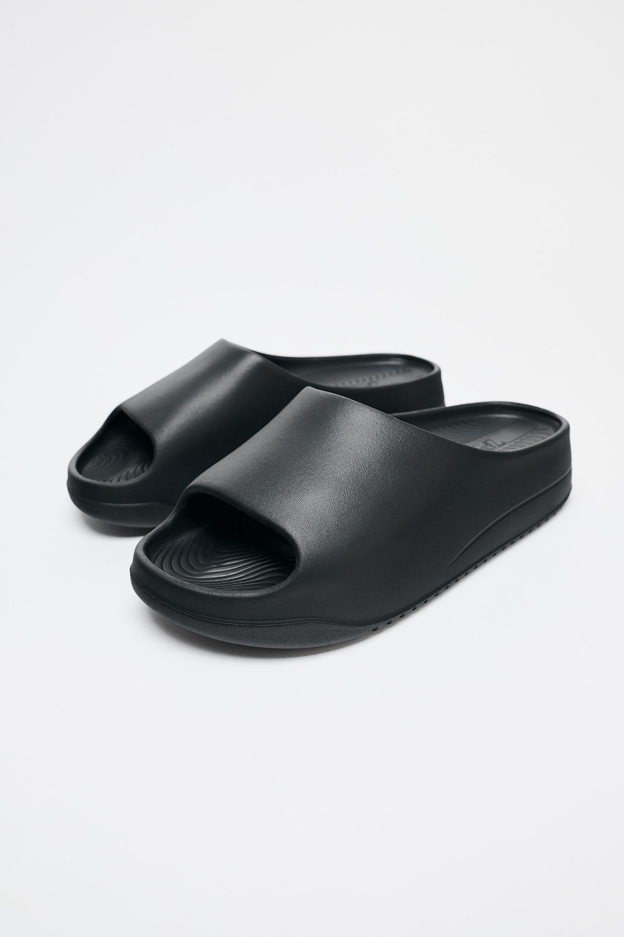 FLATFORM SANDALS